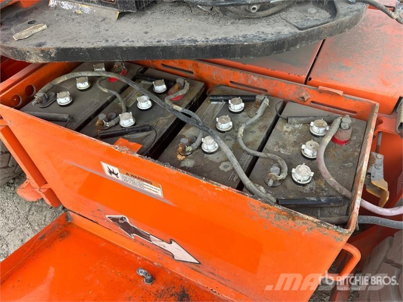 JLG E300AJP 2WD Electric Articulating Boom Lift Knikarmhoogwerkers