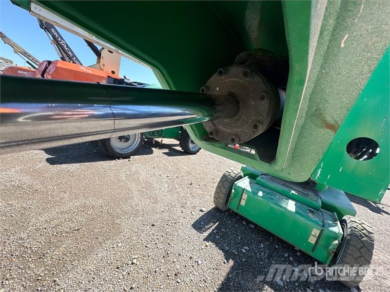JLG E400AJPN 2WD Electric Articulating Boom Lift Piattaforme a braccio articolato