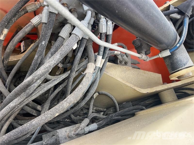 JLG E400AJPN 2WD Electric Articulating Boom Lift Bomlifte med knækarm