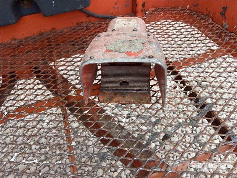 JLG E400AJPN 2WD Electric Articulating Boom Lift Bomlifte med knækarm