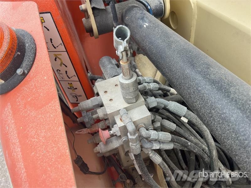 JLG E400AJPN 2WD Electric Articulating Boom Lift Bomlifte med knækarm