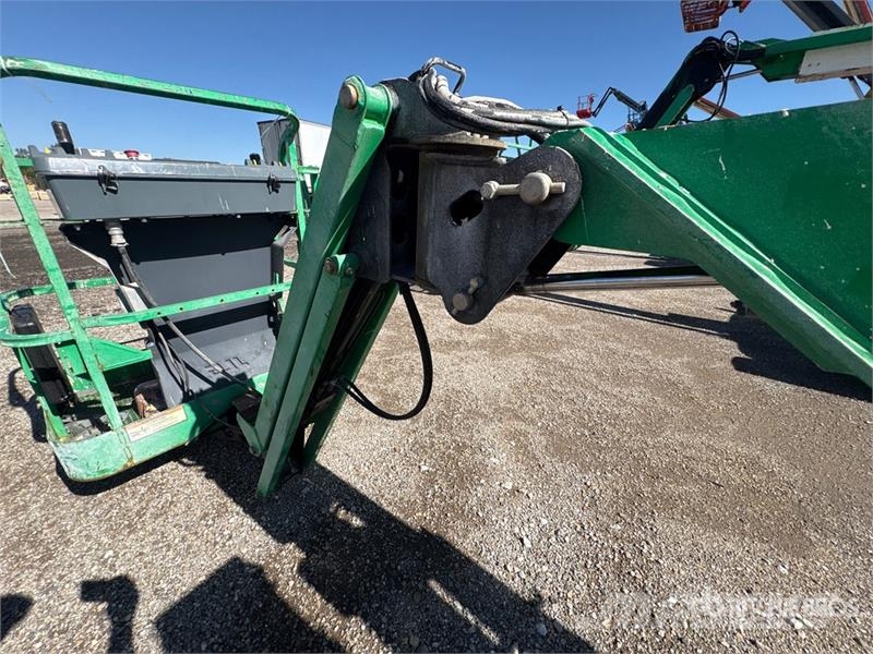 JLG E400AJPN 2WD Electric Articulating Boom Lift Piattaforme a braccio articolato