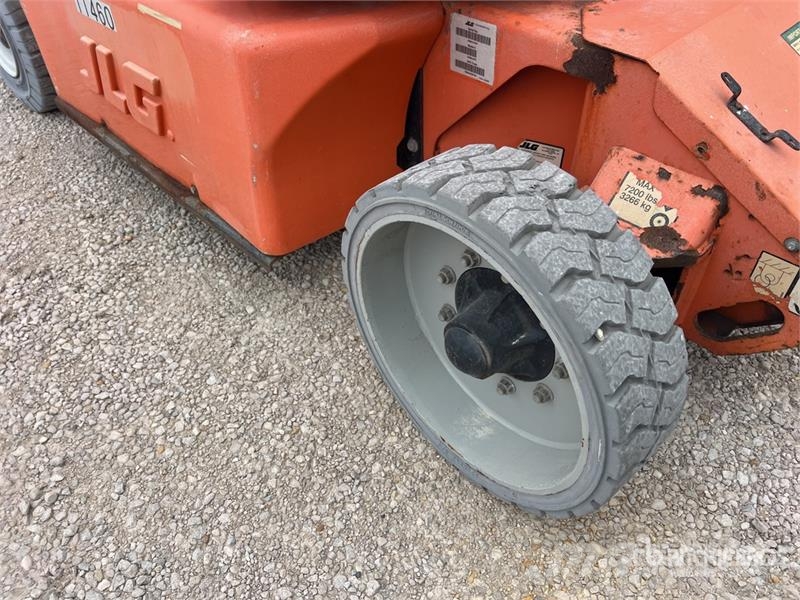 JLG E400AJPN 2WD Electric Articulating Boom Lift Bomlifte med knækarm
