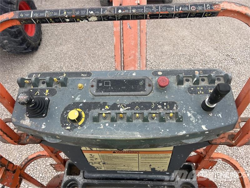 JLG E400AJPN 2WD Electric Articulating Boom Lift Bomlifte med knækarm