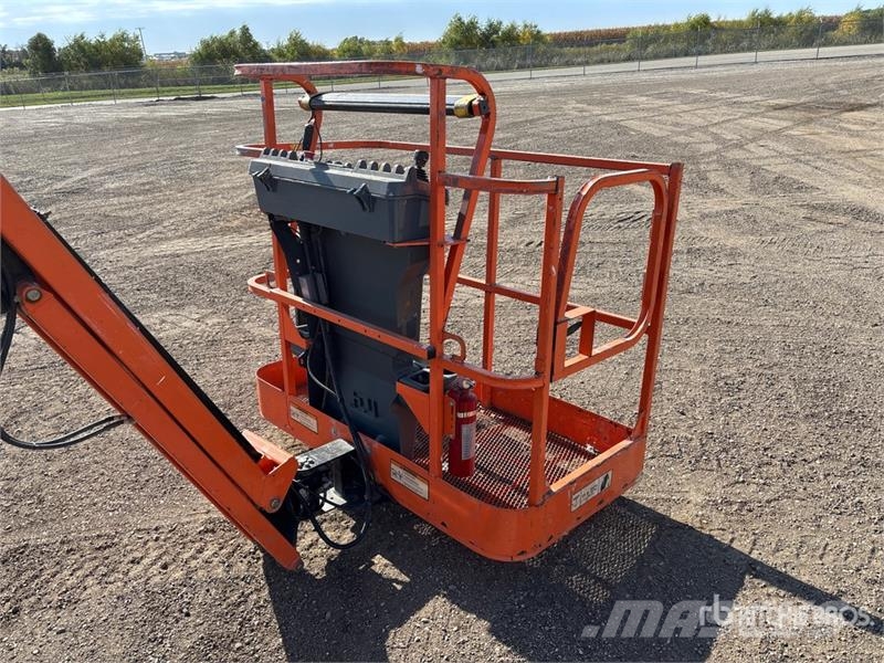 JLG E450AJ 2WD Electric Articulating Boom Lift Zglobne dvižne ploščadi