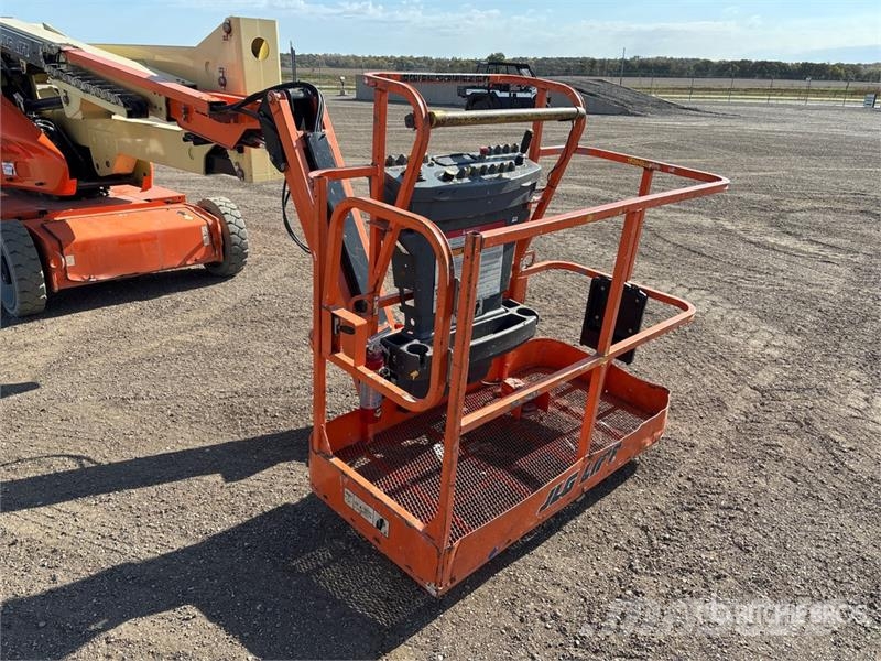 JLG E450AJ 2WD Electric Articulating Boom Lift Zglobne dvižne ploščadi