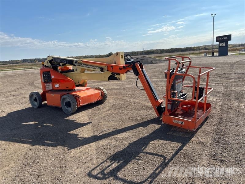 JLG E450AJ 2WD Electric Articulating Boom Lift Zglobne dvižne ploščadi