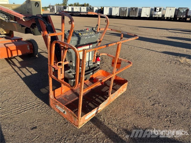 JLG E450AJ 2WD Electric Articulating Boom Lift Articulated boom lifts