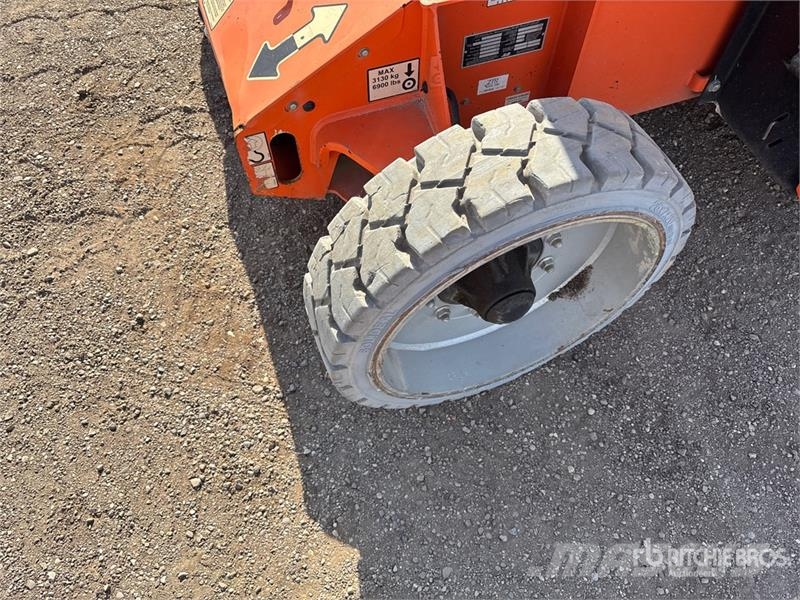 JLG E450AJ 2WD Electric Articulating Boom Lift Zglobne dvižne ploščadi