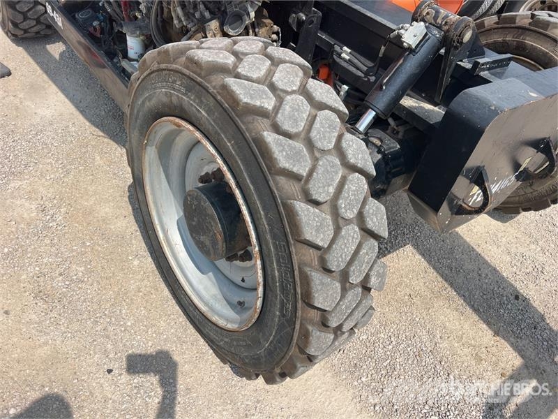 JLG G9-43A Телескопични товарачи
