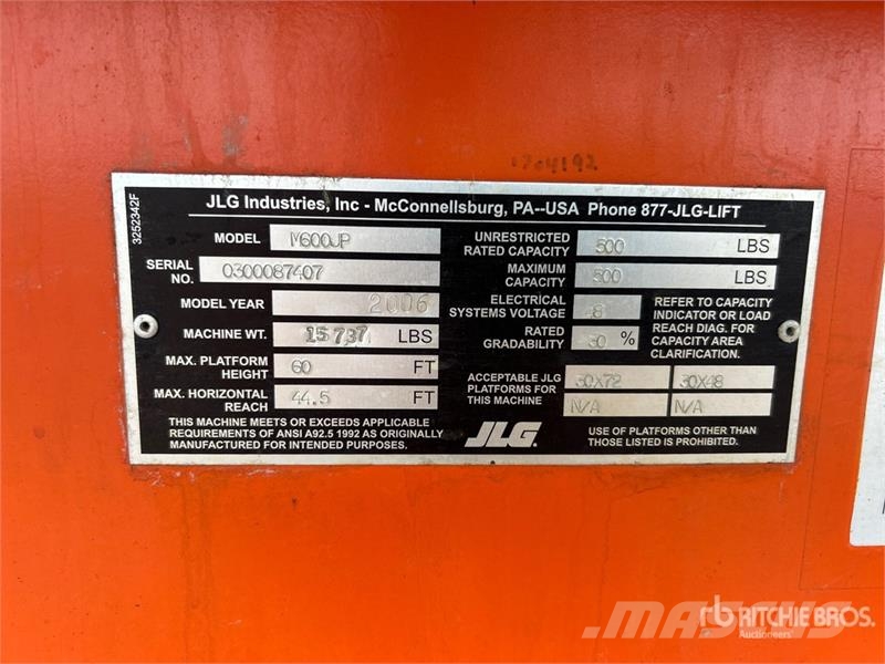 JLG M600JP 2WD Hybrid Articulating Boom Lift Articulated boom lifts
