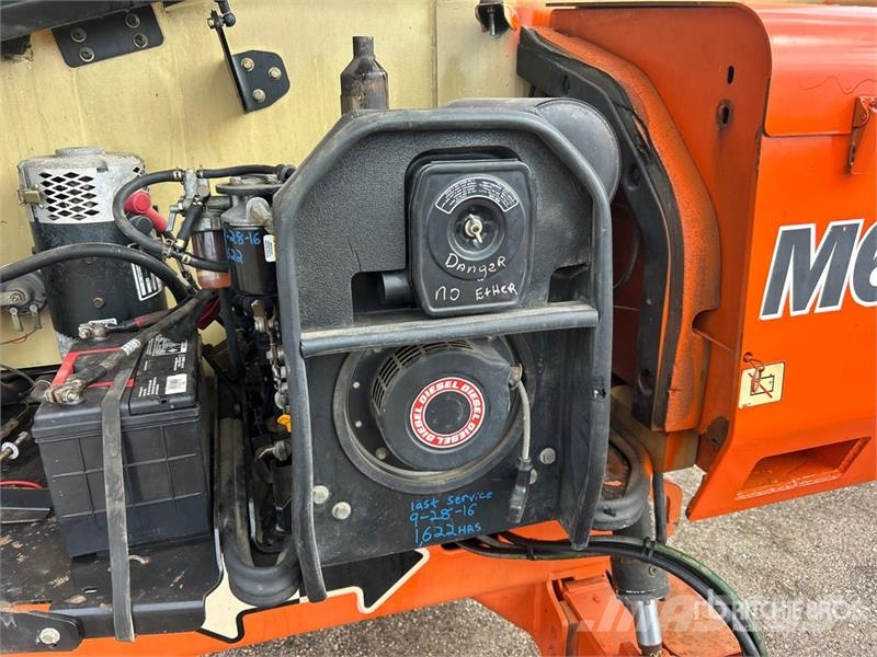 JLG M600JP 2WD Hybrid Articulating Boom Lift Articulated boom lifts