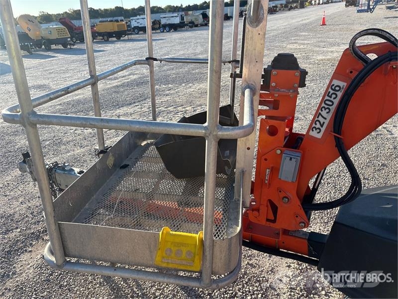 JLG T-350 Towable Lift (Inoperable) Vlečne dvižne ploščadi