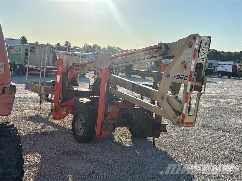 JLG T-350 Towable Lift (Inoperable) Vlečne dvižne ploščadi
