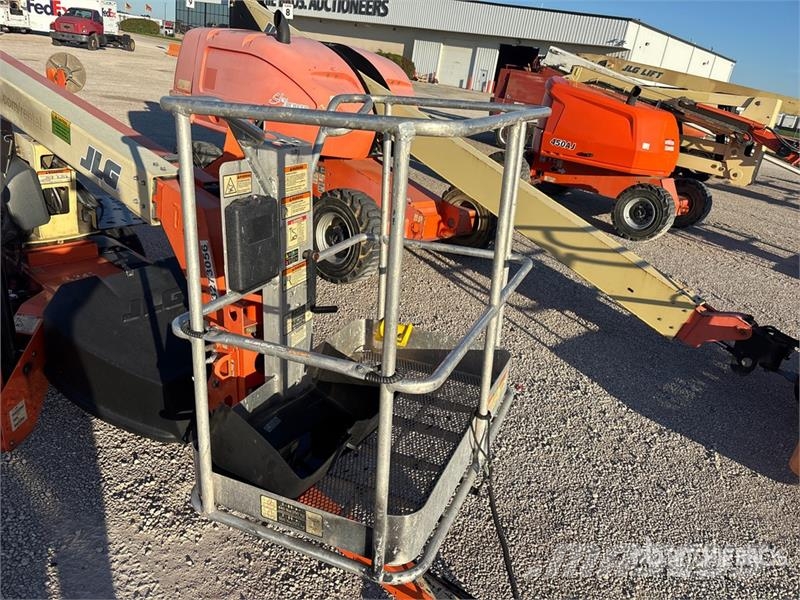 JLG T-350 Towable Lift (Inoperable) Vlečne dvižne ploščadi