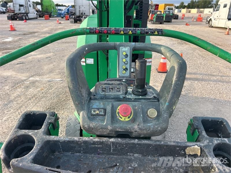 JLG Toucan 32E Electric Articulating Boom Lift 관절형 전동이동 리프트