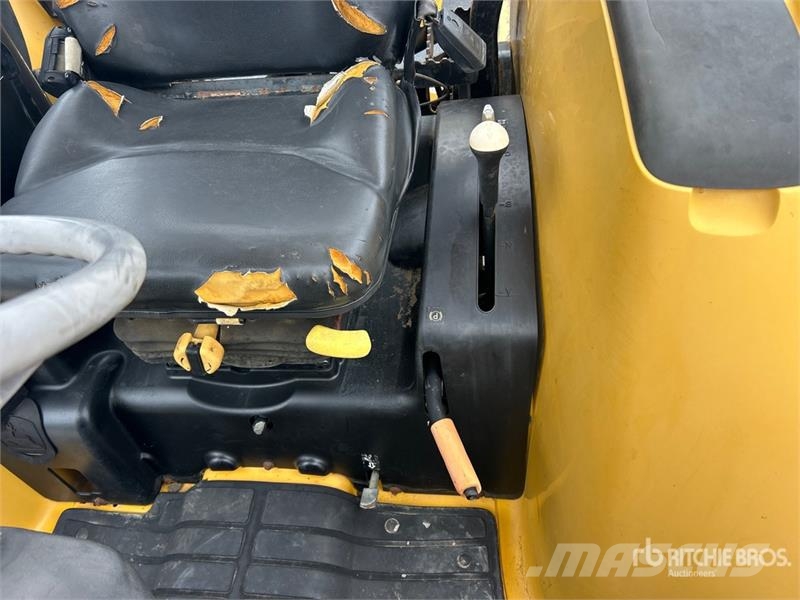 John Deere 110 4x4 Backhoe Loader Ekskavatori-iekrāvēji