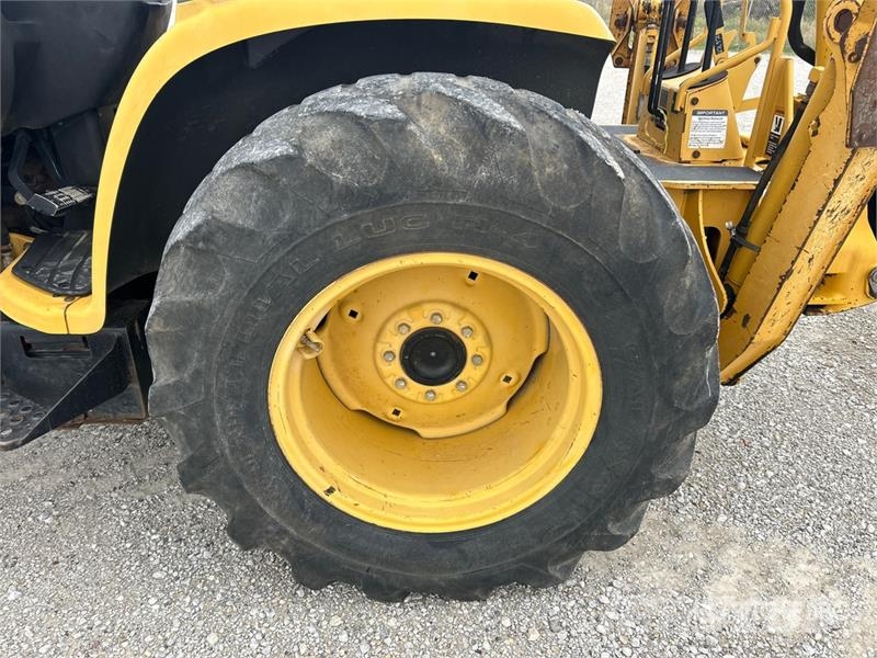 John Deere 110 4x4 Backhoe Loader Ekskavatori-iekrāvēji