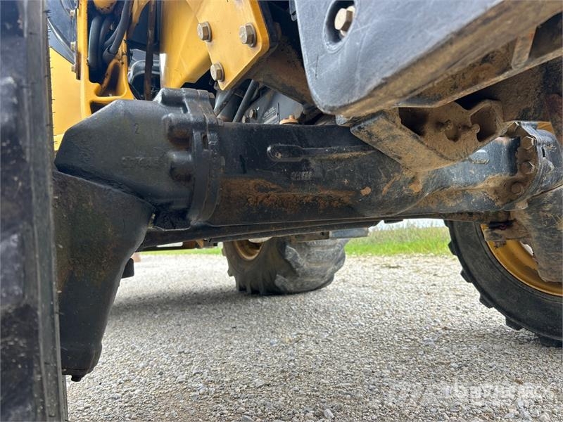 John Deere 110 4x4 Backhoe Loader Ekskavatori-iekrāvēji