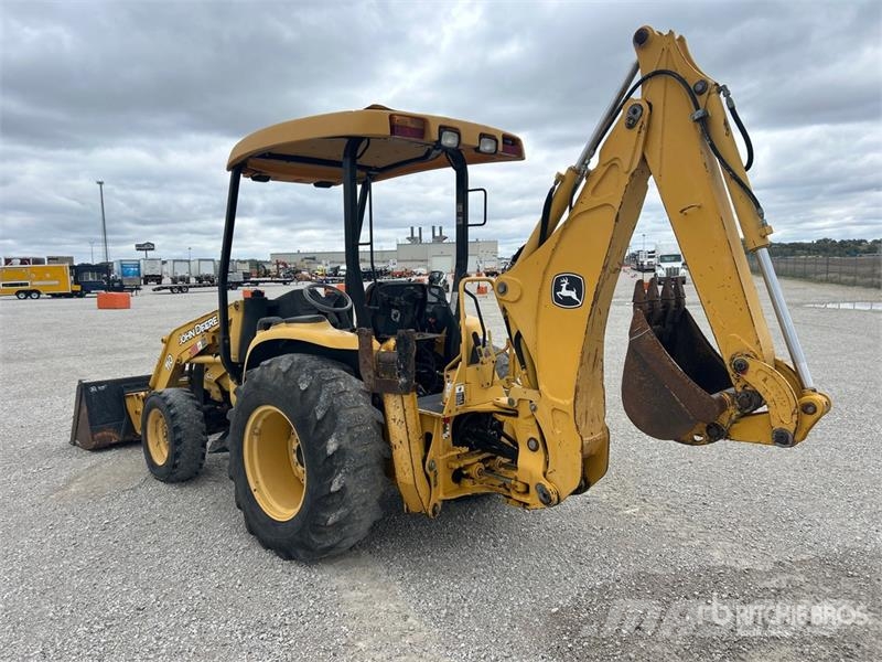 John Deere 110 4x4 Backhoe Loader Ekskavatori-iekrāvēji