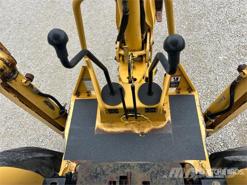 John Deere 110 4x4 Backhoe Loader Ekskavatori-iekrāvēji