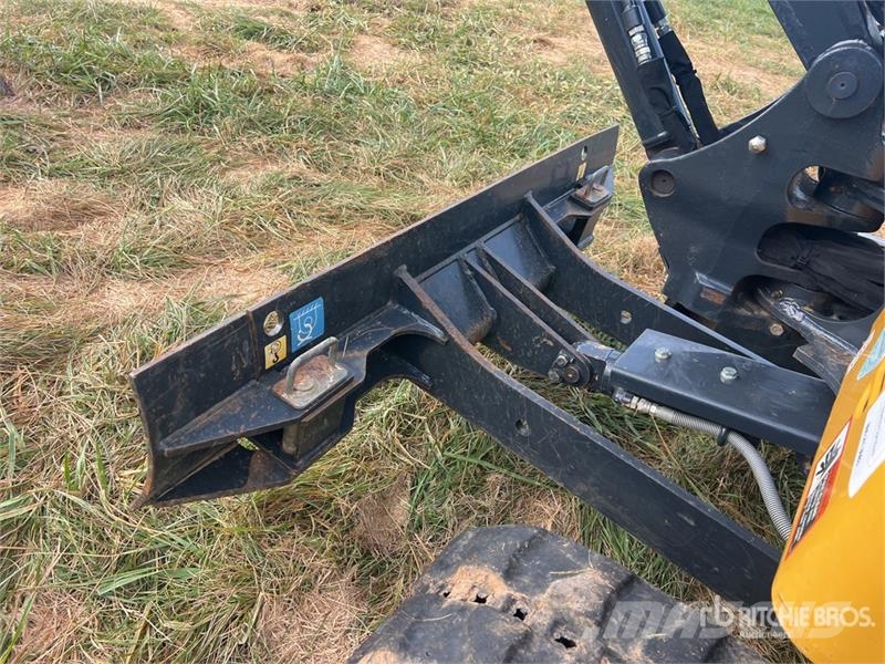 John Deere 17G Mini rýpadla < 7t