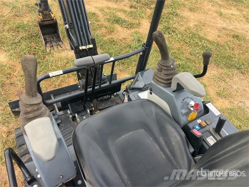 John Deere 17G Mini rýpadla < 7t