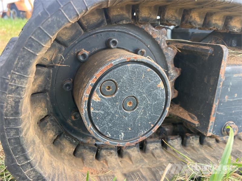 John Deere 17G Mini rýpadla < 7t