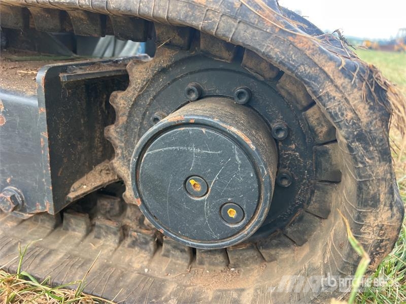 John Deere 17G Mini rýpadla < 7t