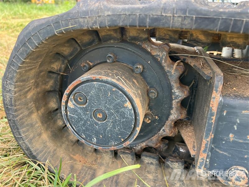 John Deere 17G Mini rýpadla < 7t