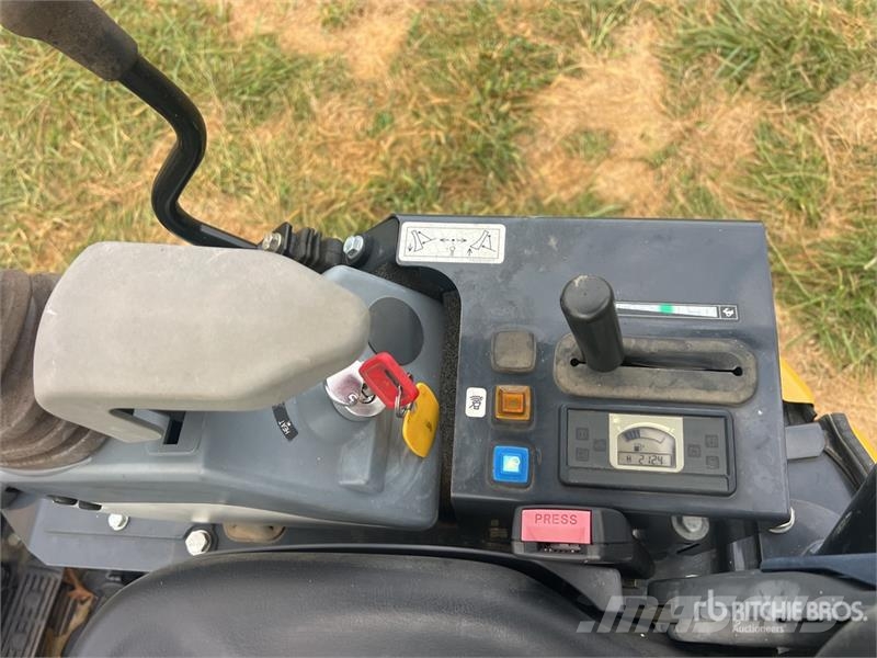 John Deere 17G Mini rýpadla < 7t