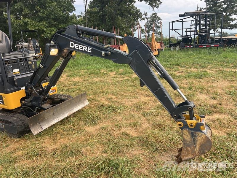 John Deere 17G Mini rýpadla < 7t