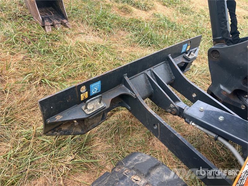 John Deere 17G Mini rýpadla < 7t