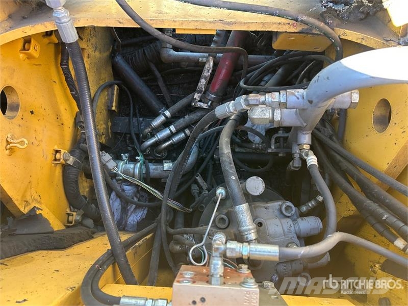 John Deere 225D LC Tracked Excavator Gravemaskiner på larvebånd