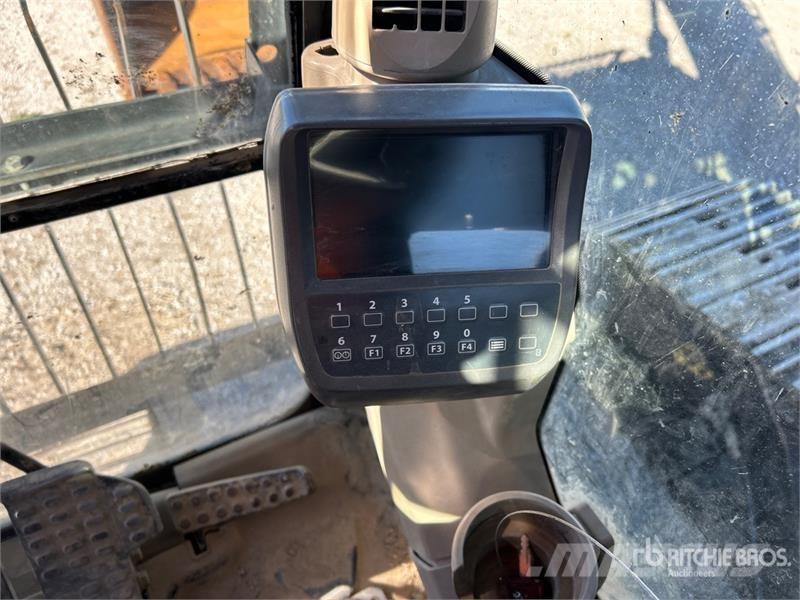John Deere 225D LC Tracked Excavator Gravemaskiner på larvebånd