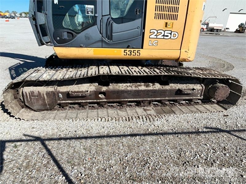John Deere 225D LC Tracked Excavator Gravemaskiner på larvebånd