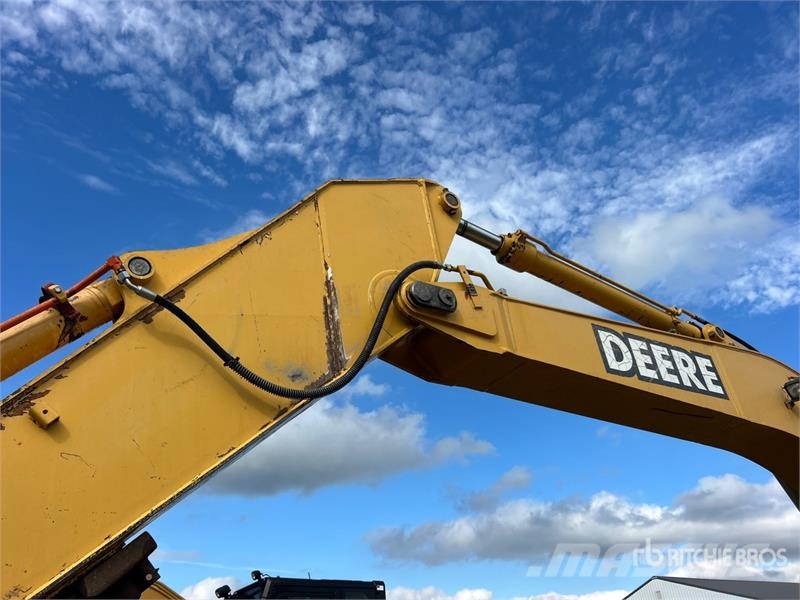 John Deere 230C LC Tracked Excavator حفارات زحافة