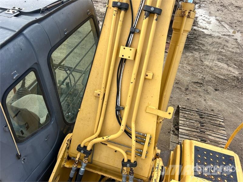 John Deere 230C LC Tracked Excavator حفارات زحافة