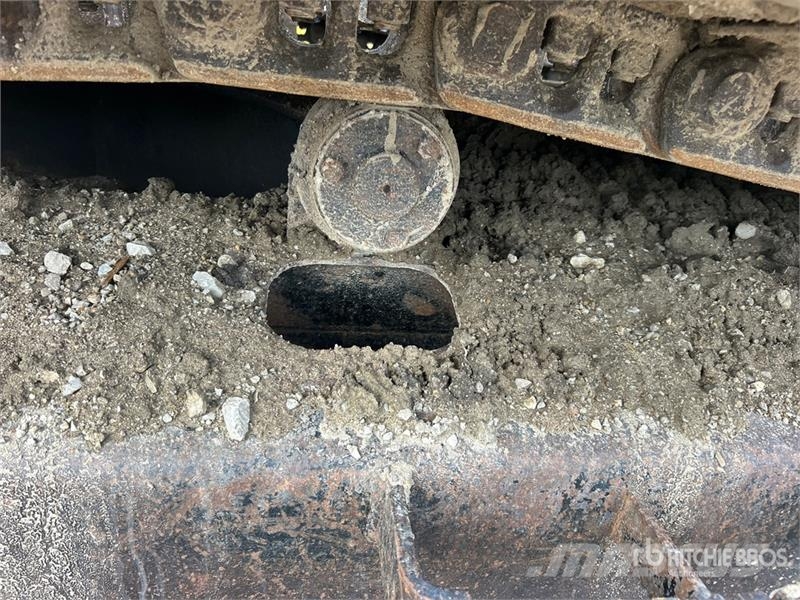 John Deere 230C LC Tracked Excavator حفارات زحافة