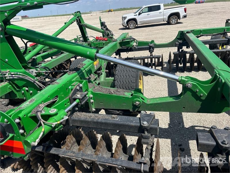 John Deere 2660 35 ft Vertical Disc Tárcsás boronák