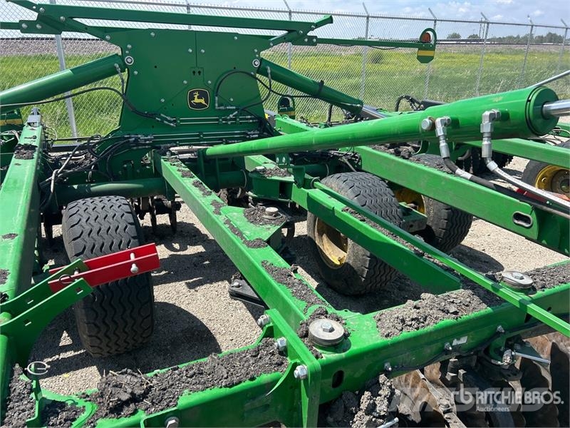 John Deere 2660 35 ft Vertical Disc Tárcsás boronák