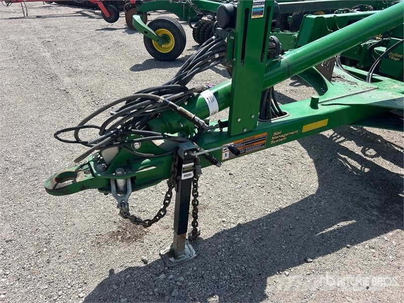 John Deere 2660 35 ft Vertical Disc Tárcsás boronák