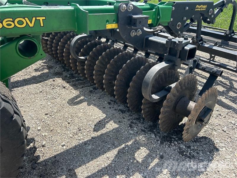 John Deere 2660 35 ft Vertical Disc Tárcsás boronák