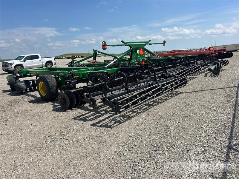 John Deere 2660 35 ft Vertical Disc Tárcsás boronák