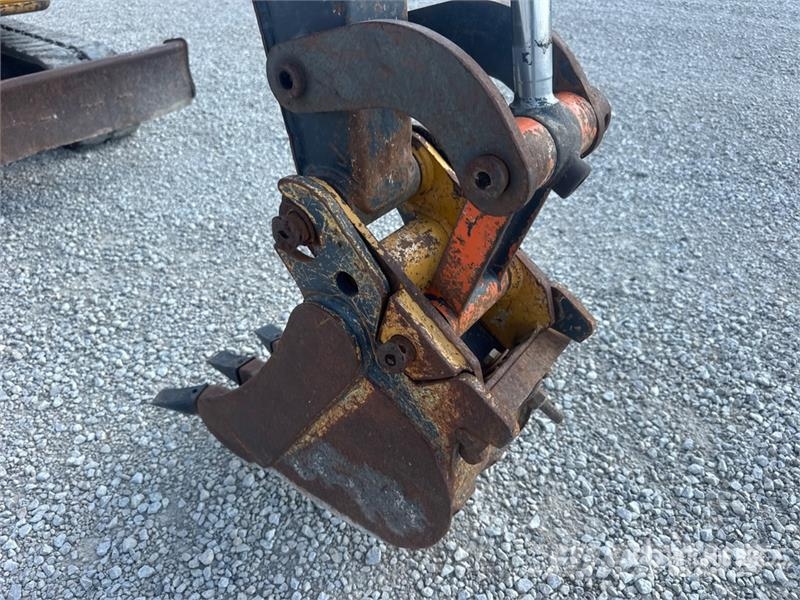 John Deere 27D Mini bagri <7t