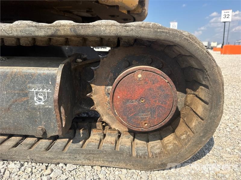 John Deere 27D Mini bagri <7t