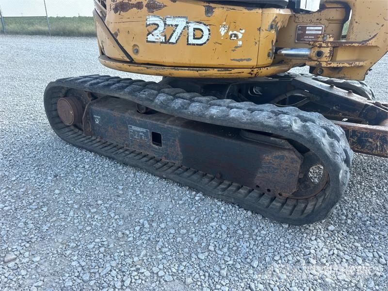 John Deere 27D Mini bagri <7t