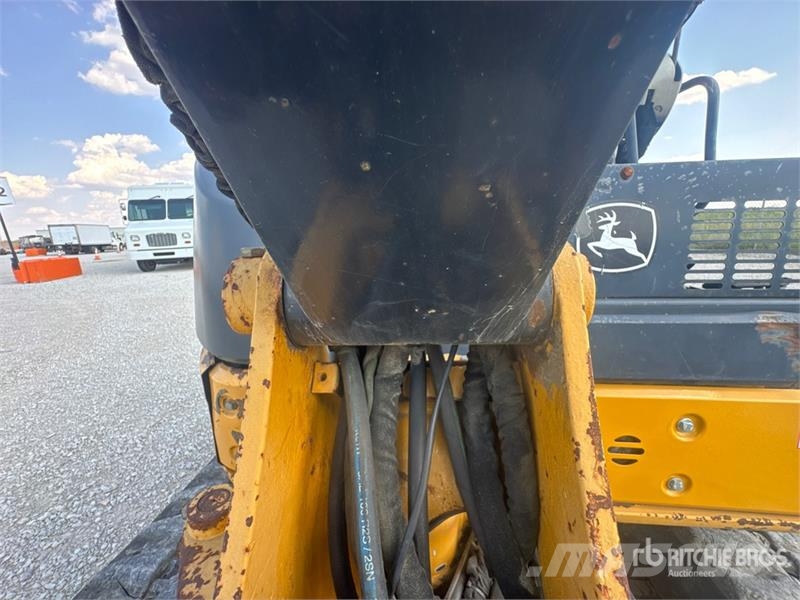 John Deere 27D Mini bagri <7t