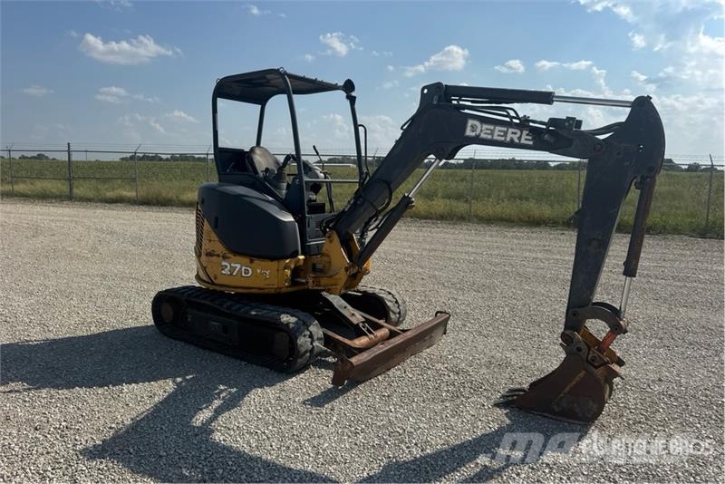 John Deere 27D Mini bagri <7t