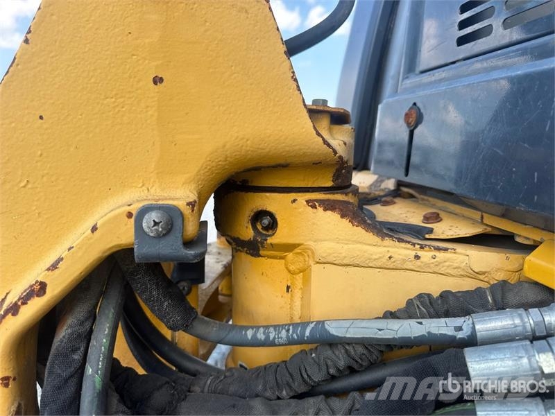 John Deere 27D Mini bagri <7t